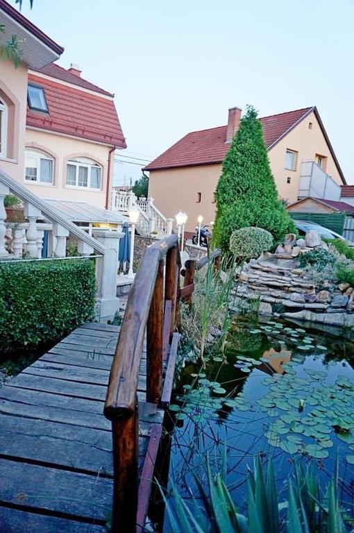 Hotel Aqua Panzió Hajdúszoboszló Exterior foto